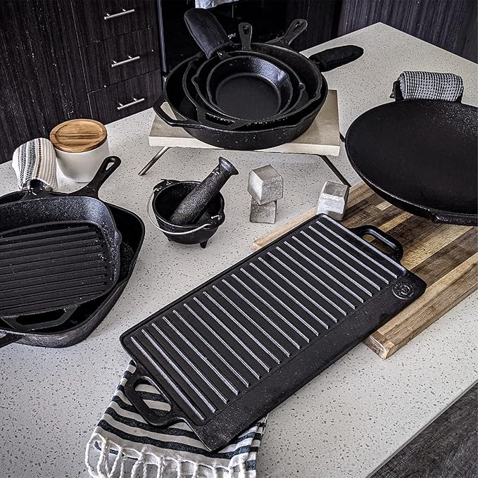 8 Inch Round Medium Pre-Seasoned Cast Iron Skillet