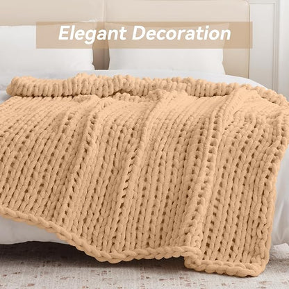 Negwoo Chunky Knit Throw Blanket, 40''*50'' Knitted Throw Chenille Yarn for Bed Couch, Handmade Beige Crochet Big Thick Blanket, Machine Washable Cute Comfy Blanket for Home Decor