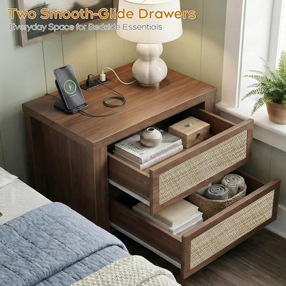XIAO WEI Rattan Nightstand with Charging Station, Boho Bedside Table with 2 Drawers, Farmhouse End Table for Bedroom, Wood Accent Bed Side Table with Storage, Reclaimed Caramel Oak