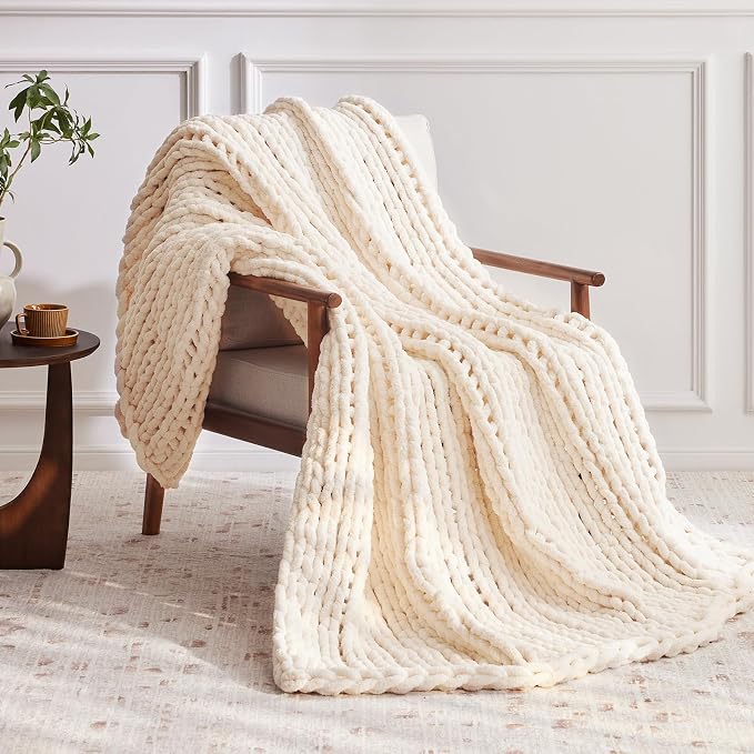 Negwoo Chunky Knit Throw Blanket, 80''*90'' Knitted Throw Chenille Yarn for Bed Couch, Handmade Cream Crochet Big Thick Blanket, Machine Washable Cute Comfy Blanket for Home Decor