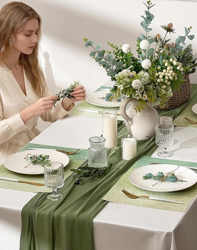 Leetaltree Gradient Green Woven Placemats Set of 4 - Heat Resistant Non-Slip Place mats for Dining Table, Washable Durable PVC Vinyl Woven Table Mats(Gradient Green, 4)