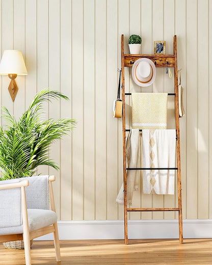 CHOEZON 5-Tier Blanket Ladder, Wooden Blanket Display Rack, Towel Ladder with Hooks, Wall Leaning Display Shelf, for Living Room, Bedroom, Balcony, Rustic Brown and Black MCJ02FG