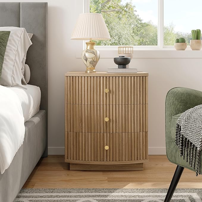 Dresser for Bedroom,3-Drawer Dresser, Mondern Wide Chest of Drawers with Fluted & Curved Design, Large Storage Chest for Bedroom, End Table for Living Rooms, （Natural）