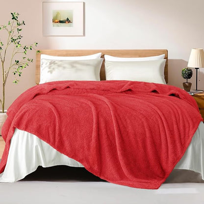 Exclusivo Mezcla Fleece Twin Size Bed Blanket, Ultra Soft, Lightweight and Fuzzy Red Blanket for Women, Home Decor, 60x80 Inches