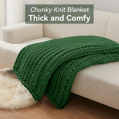 Negwoo Chunky Knit Throw Blanket, 60''*80'' Knitted Throw Chenille Yarn for Bed Couch, Handmade Grass Green Crochet Big Thick Blanket, Machine Washable Cute Comfy Blanket for Home Decor