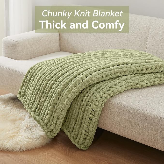 Negwoo Chunky Knit Throw Blanket, 80''*90'' Knitted Throw Chenille Yarn for Bed Couch, Handmade Light Green Crochet Big Thick Blanket, Machine Washable Cute Comfy Blanket for Home Decor