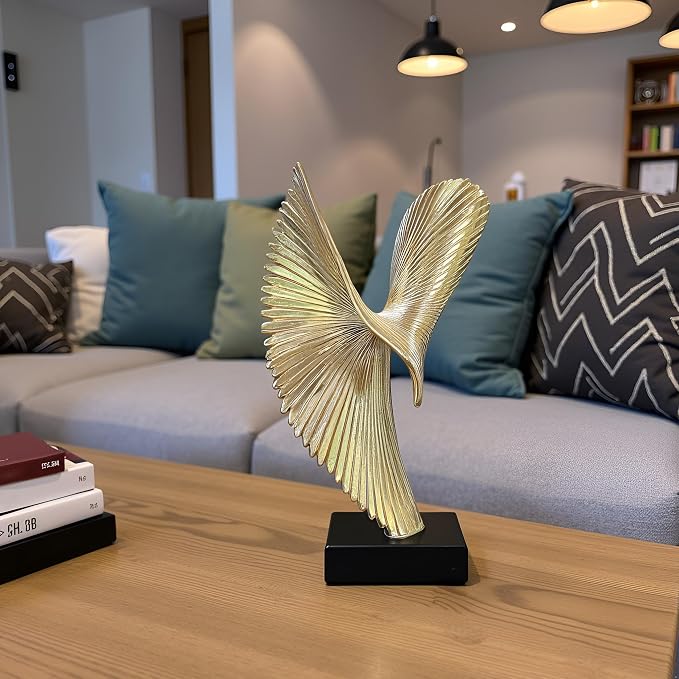 Modern Abstract Eagle Decorative Sculpture, Dining Living Room Desk Decor,Geometric Home Decor Statues,Shelf Top Decor Aesthetics, Coffee Tables or Office Shelves（Golden）