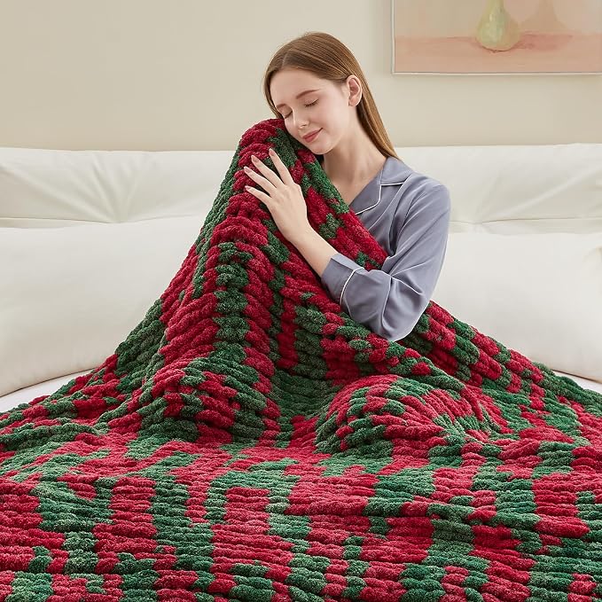Negwoo Chunky Knit Throw Blanket, 40''*50'' Knitted Throw Chenille Yarn for Bed Couch, Handmade Stripe Crochet Big Thick Blanket, Machine Washable Cute Comfy Blanket for Home Decor