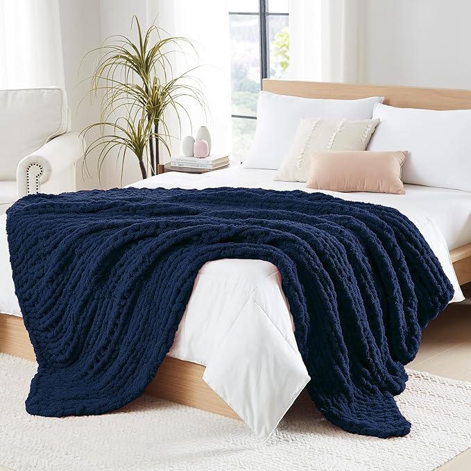 L'AGRATY Chunky Knit Blanket Throw: 72''x84'' Chenille Chunky Knitted Throw Blankets for Bed Couch - Handmade Thick Big Cable Knit Blanket - Large Crochet Blankets for Home Decor(Navy Blue)