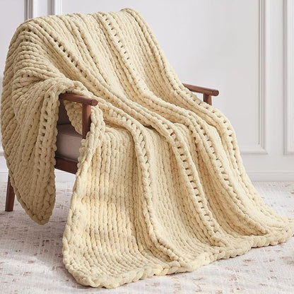 Negwoo Chunky Knit Throw Blanket, 30''*40'' Knitted Throw Chenille Yarn for Bed Couch, Handmade Oatmeal Crochet Big Thick Blanket, Machine Washable Cute Comfy Blanket for Home Decor