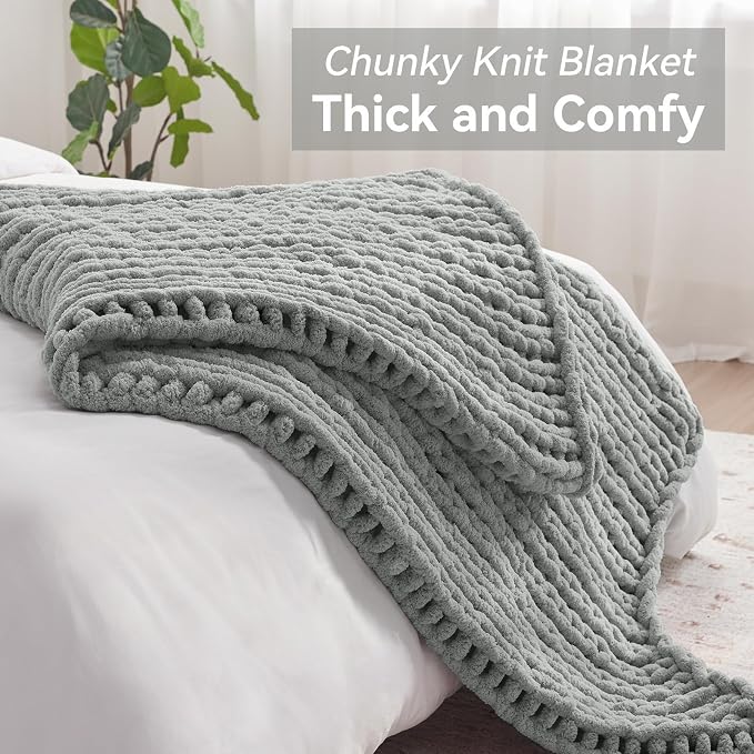 Negwoo Chunky Knit Throw Blanket, 50''*60'' Knitted Throw Chenille Yarn for Bed Couch, Handmade Light Grey Crochet Big Thick Blanket, Machine Washable Cute Comfy Blanket for Home Decor