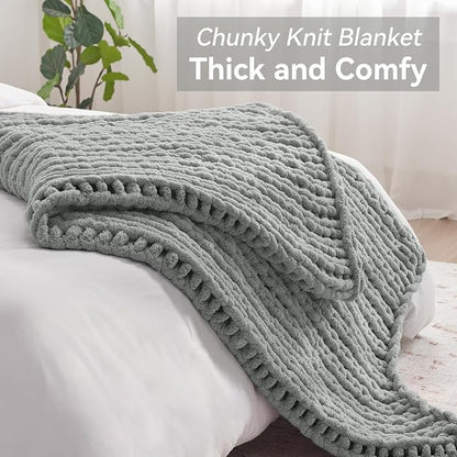 Negwoo Chunky Knit Throw Blanket, 50''*60'' Knitted Throw Chenille Yarn for Bed Couch, Handmade Light Grey Crochet Big Thick Blanket, Machine Washable Cute Comfy Blanket for Home Decor