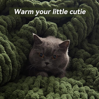 Negwoo Chunky Knit Throw Blanket, 50''*60'' Knitted Throw Yarn for Bed Couch, Handmade Green Crochet Big Thick Blanket, Machine Washable Cute Comfy Blanket for Home Decor