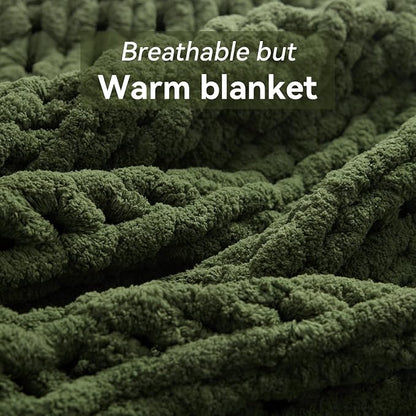 Negwoo Chunky Knit Throw Blanket, 50''*60'' Knitted Throw Yarn for Bed Couch, Handmade Green Crochet Big Thick Blanket, Machine Washable Cute Comfy Blanket for Home Decor