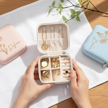 Custom Leather Jewelry Organizer Box with Name & Birth Flower – Personalized Travel Jewelry Case, Small Travel Jewelry Case, Birthday Gift for Women, Bridesmaid Proposal (Flower 3)