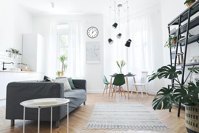 Ultimate Wall Clock | 10 Inch | Round | Quartz | Black | Kitchen | Office | Bedroom | Study | Classic | Indoor | Outdoor | Unbranded | Battery Operated | Modern Décor | Non-Ticking