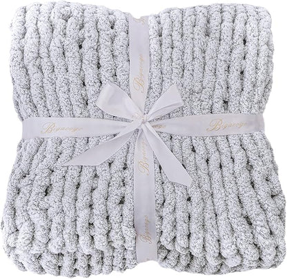 Bigacogo Chunky Knit Throw Blanket for Couch, 60x80 inches, 100% Hand Knitted with Thick Jumbo Chenille Yarn, Cozy Soft Large Rope Knot Cable Crochet Blankets for Sofa Bed Living Room, Light Grey