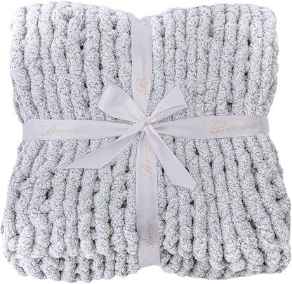 Bigacogo Chunky Knit Throw Blanket for Couch, 51x63 inches, 100% Hand Knitted with Thick Jumbo Chenille Yarn, Cozy Soft Large Rope Knot Cable Crochet Blankets for Sofa Bed Living Room, Light Grey