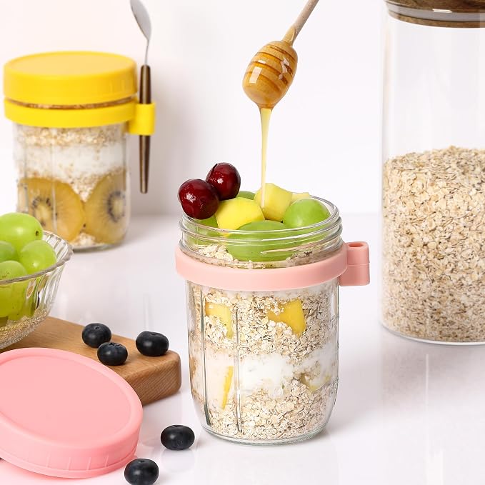 16oz Glass Mason Overnight Oats Jars, Cereal, Yogurt, Salad Lunch,Glass Overnight Oats Containers with Lids and Spoon, Container with Measurement Marks -(Grey&Pink-2Pcs)