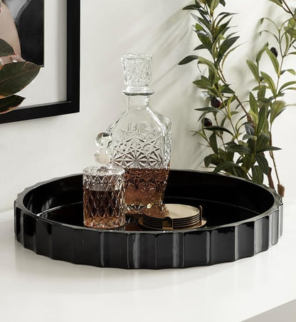Kate and Laurel Lissi Decorative Round Tray with Wavy Design, 16 Inch Diameter, Black, Modern Scalloped Circle Serving for Coffee Table Ottoman, Dining Table, or Entryway Catch-All