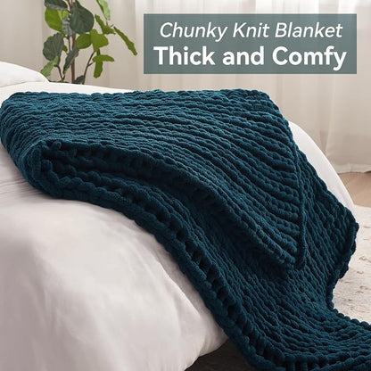 Negwoo Chunky Knit Throw Blanket, 80''*90'' Knitted Throw Chenille Yarn for Bed Couch, Handmade Peacock Blue Crochet Big Thick Blanket, Machine Washable Cute Comfy Blanket for Home Decor