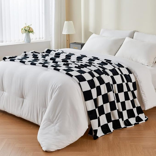 BEDELITE Checkered Twin Blanket for Couch Bed, Soft & Cozy Fleece Flannel Blanket with Checkerboard Grid Home Decor, Checkered Black, 60x80 Inches