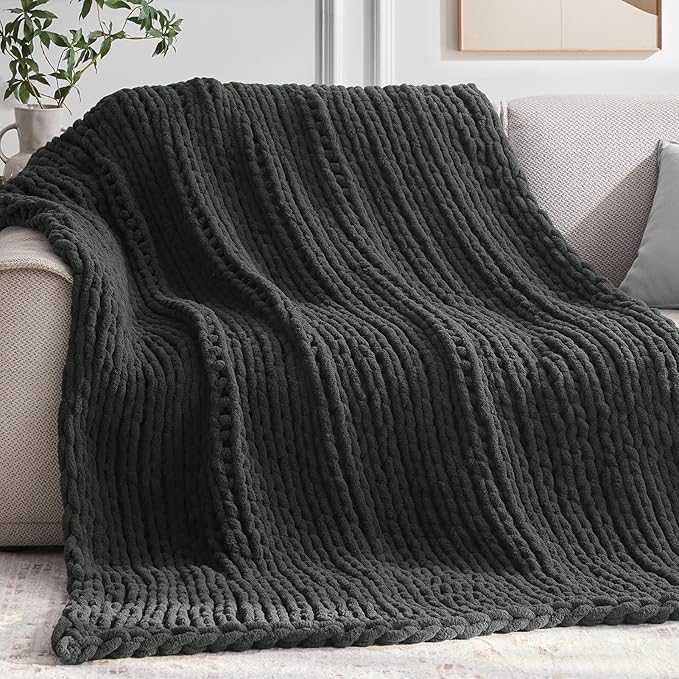 Negwoo Chunky Knit Throw Blanket, 40''*50'' Knitted Throw Chenille Yarn for Bed Couch, Handmade Dark Grey Crochet Big Thick Blanket, Machine Washable Cute Comfy Blanket for Home Decor
