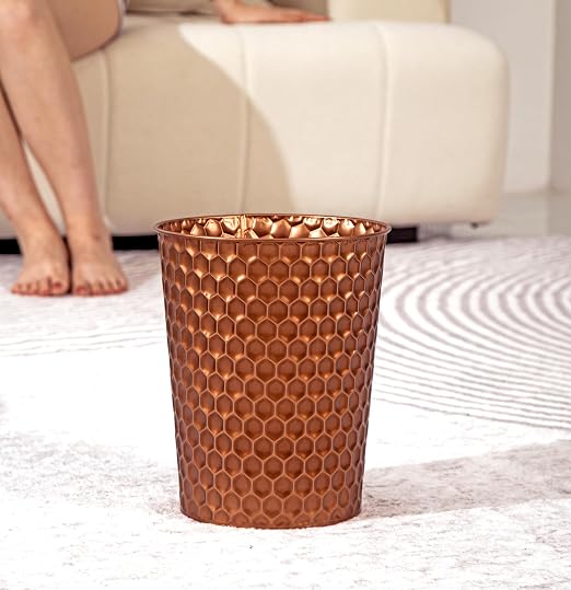 Venalys Small Metal Trash Can Wastebasket, Decorative Honeycomb Garbage Can Waste Basket, Modern Farmhouse Round Trash Bin for Bathroom, Bedroom, Kitchen and Office (Copper)