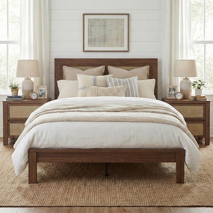 XIAO WEI Rattan Nightstand with Charging Station, Boho Bedside Table with 2 Drawers, Farmhouse End Table for Bedroom, Wood Accent Bed Side Table with Storage, Reclaimed Caramel Oak