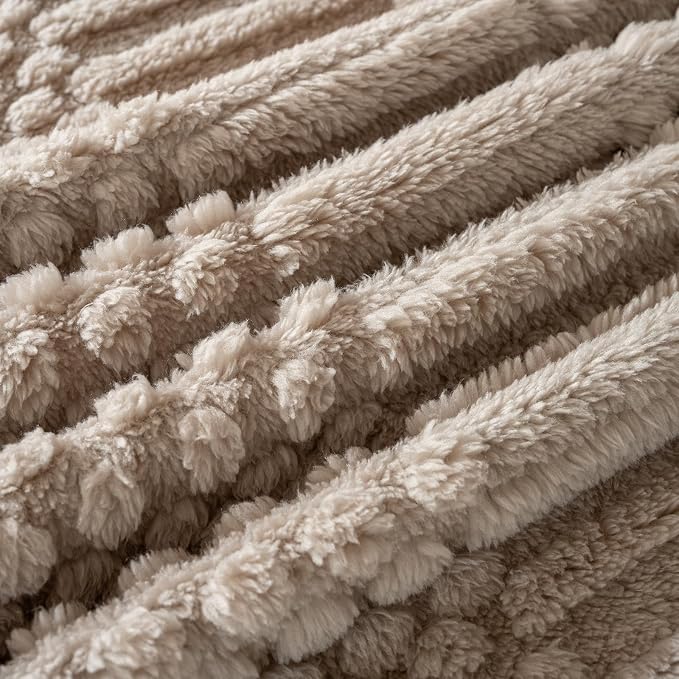 90x104 Inch Brown King Size Blanket - Soft & Fluffy Fleece, Neutral Tan Color, Cute & Aesthetic, Perfect for Sofa, Couch, Bed, Living Room & Bedroom, All-Season Use, Plush & Cozy Decorative Blanket