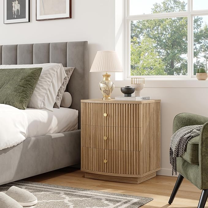 Dresser for Bedroom,3-Drawer Dresser, Mondern Wide Chest of Drawers with Fluted & Curved Design, Large Storage Chest for Bedroom, End Table for Living Rooms, （Natural）