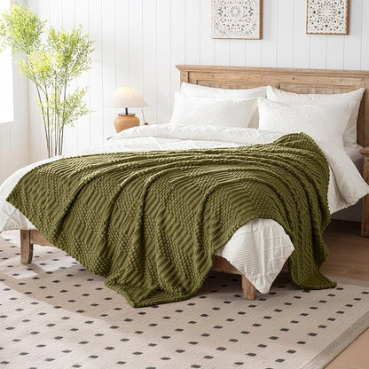 60x80 Inch Green Twin Blanket - Soft & Fluffy Fleece, Cute & Aesthetic, Perfect for Sofa, Couch, Chair, Bed, Living Room & Bedroom, All-Season Use, Plush & Cozy Decorative Blanket