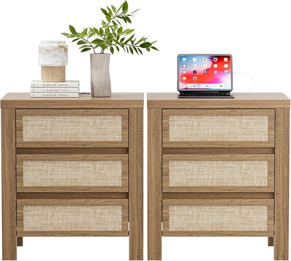 XIAO WEI Set of 2 3 Drawers Rattan Nightstand with Charging Station, Boho Bedside Table, Farmhouse End Table for Bedroom, Wood Accent Bed Side Table with Storage, Reclaimed Light Oak