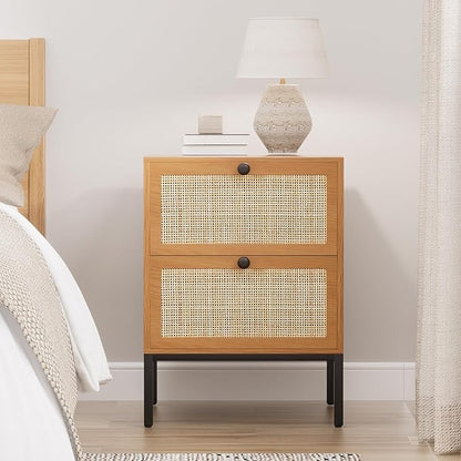 XIAO WEI Natural Rattan Nightstand Set of 2, Boho Night Stand with 2 Drawers, Bedside Table Accent Cane End Table Side Table for Bedroom Living Room, Metal Legs/Small/Light Brown