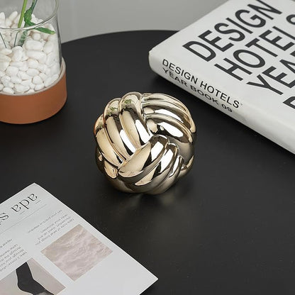 Small Gold Knot Decor, Chain Link Decor, Coffee Table Decor, Book Shelf Decor, Entry Table Decor, Aesthetic Minimalist Decorative Objects for Modern Home Living Room, Desk Decor for Office (Golden)