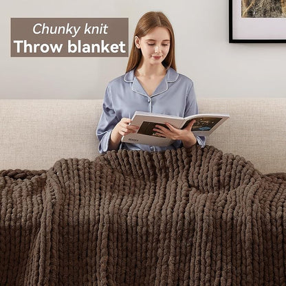 Negwoo Chunky Knit Throw Blanket, 40''*50'' Knitted Throw for Bed Couch, Handmade Dark Brown Crochet Big Thick Blanket, Machine Washable Cute Comfy Blanket for Home Decor