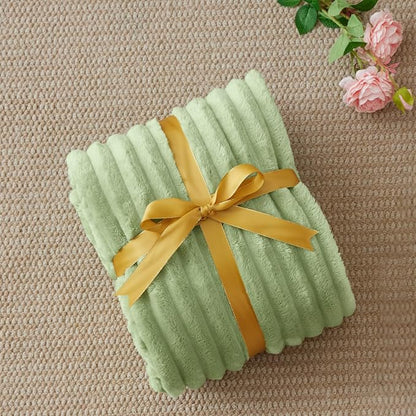 BEDELITE Twin Blanket for Couch & Bed, 300GSM Soft & Warm Fleece Blanket, Decorative and Giftable Striped Sage Green Blankets for Women, Men, 60"x80"