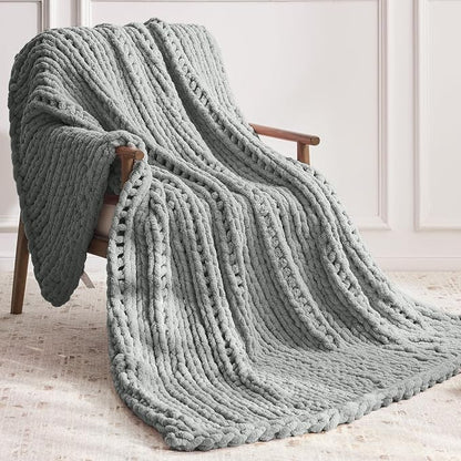 Negwoo Chunky Knit Throw Blanket, 80''*90'' Knitted Throw Chenille Yarn for Bed Couch, Handmade Light Grey Crochet Big Thick Blanket, Machine Washable Cute Comfy Blanket for Home Decor