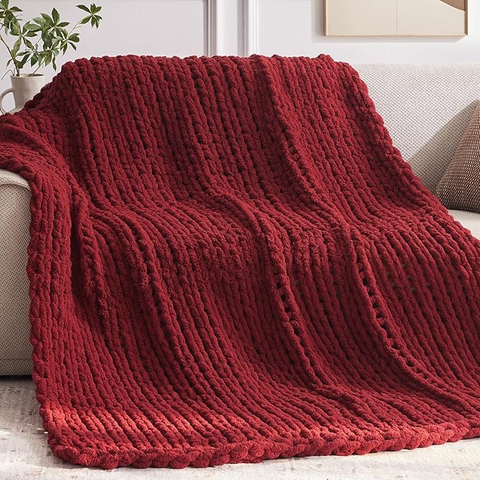 Negwoo Chunky Knit Throw Blanket, 30''*40'' Knitted Throw Chenille Yarn for Bed Couch, Handmade Red Crochet Big Thick Blanket, Machine Washable Cute Comfy Blanket for Home Decor