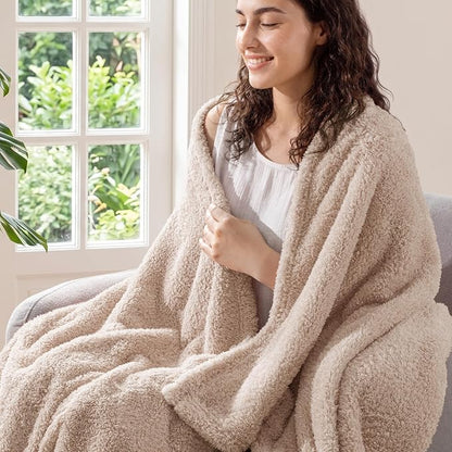 Exclusivo Mezcla Fleece Camel Throw Blanket for Couch Sofa, Ultra Soft, Lightweight and Fluffy Blankets for Women, All Season, 50x60 Inches