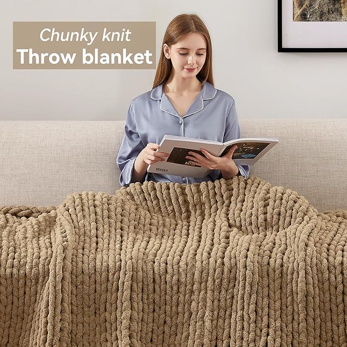 Negwoo Chunky Knit Throw Blanket, 40''*50'' Knitted Throw Chenille Yarn for Bed Couch, Handmade Light Brown Crochet Big Thick Blanket, Machine Washable Cute Comfy Blanket for Home Decor