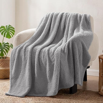 Exclusivo Mezcla Fleece Light Grey Throw Blanket for Couch Sofa, Ultra Soft, Lightweight and Fluffy Blankets for Women, All Season, 50x60 Inches