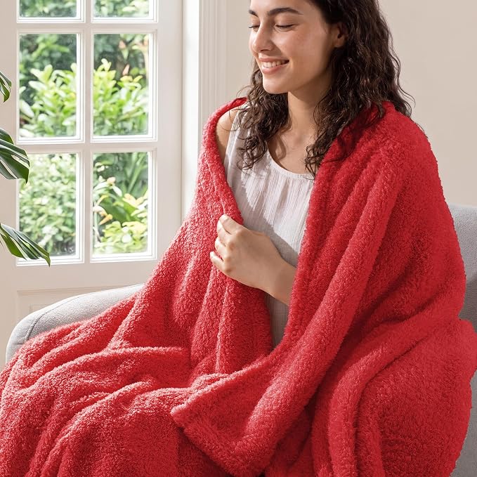 Exclusivo Mezcla Fleece Red Throw Blanket for Couch Sofa, Ultra Soft, Lightweight and Fluffy Blankets for Women, All Season, 50x60 Inches
