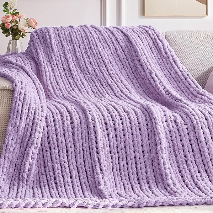 Negwoo Chunky Knit Throw Blanket, 40''*50'' Knitted Throw Chenille Yarn for Bed Couch, Handmade Light Purple Crochet Big Thick Blanket, Machine Washable Cute Comfy Blanket for Home Decor